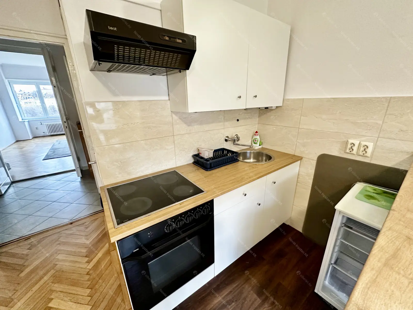 Kiadó albérlet 260000 Ft/hó áron: Budapest, XII. kerület  Magyar jakobinusok tere. Mérete: 54 nm, 2 szobás | Alberlet.hu - 6651072