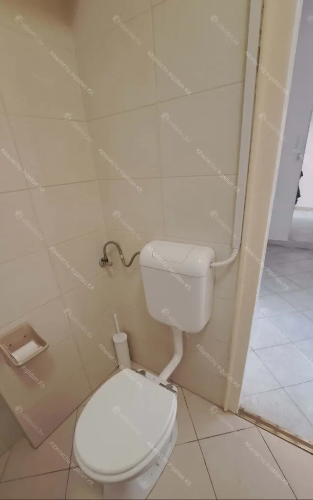 Kiadó albérlet 260000 Ft/hó áron: Budapest, XII. kerület  Magyar jakobinusok tere. Mérete: 54 nm, 2 szobás | Alberlet.hu - 6673896