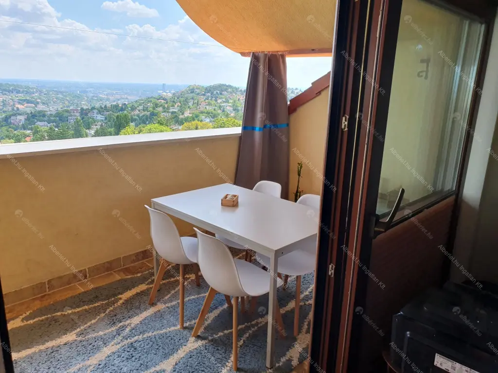 Kiadó albérlet 2200000 Ft/hó áron: Budapest, XII. kerület  Mártonvölgy utca. Mérete: 420 nm, 8 szobás | Alberlet.hu - 6634170