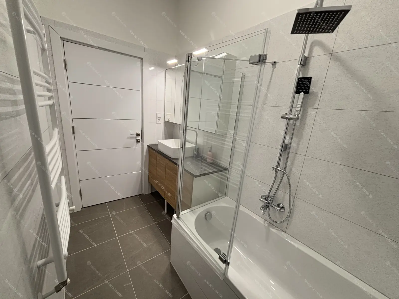 Kiadó albérlet 250000 Ft/hó áron: Budapest, XII. kerület  Márvány . Mérete: 48 nm, 2 szobás | Alberlet.hu - 6411256