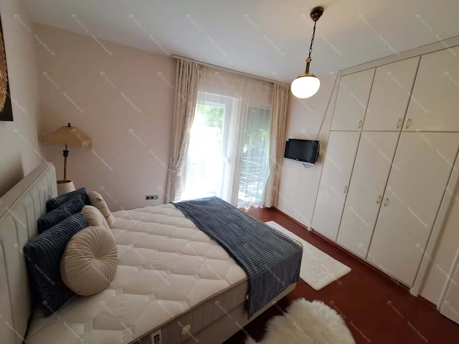 Kiadó albérlet 619000 Ft/hó áron: Budapest, XII. kerület  Mátyás király út. Mérete: 106 nm, 4 szobás | Alberlet.hu - 6707130