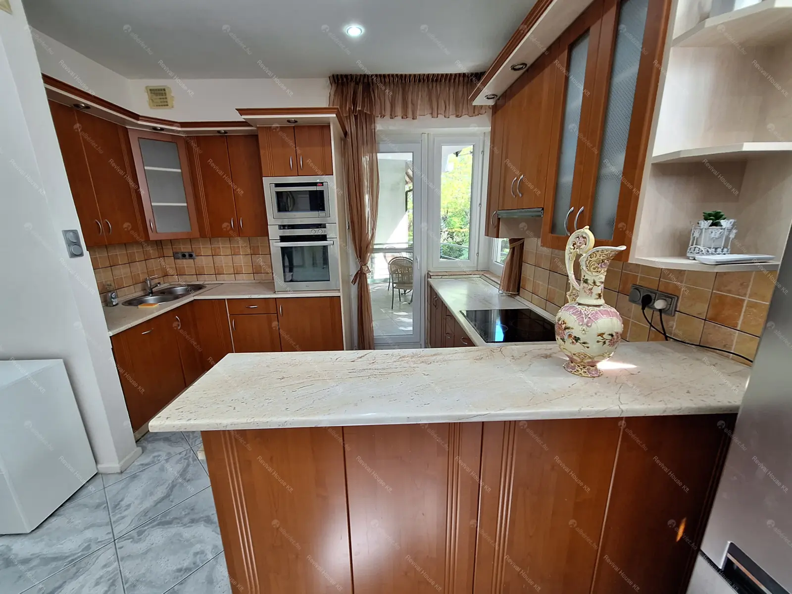 Kiadó albérlet 619000 Ft/hó áron: Budapest, XII. kerület  Mátyás király út. Mérete: 106 nm, 4 szobás | Alberlet.hu - 6707152