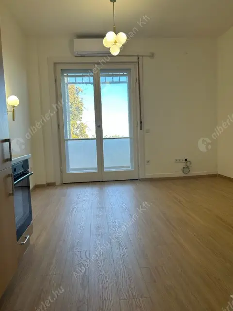 Kiadó albérlet 200000 Ft/hó áron: Budapest, XII. kerület  Melinda út. Mérete: 28 nm, 1 szobás | Alberlet.hu - 6638455