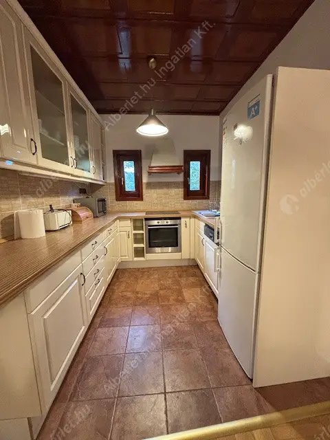 Kiadó albérlet 470000 Ft/hó áron: Budapest, XII. kerület  Nagysalló utca. Mérete: 96 nm, 3 szobás | Alberlet.hu - 6580343