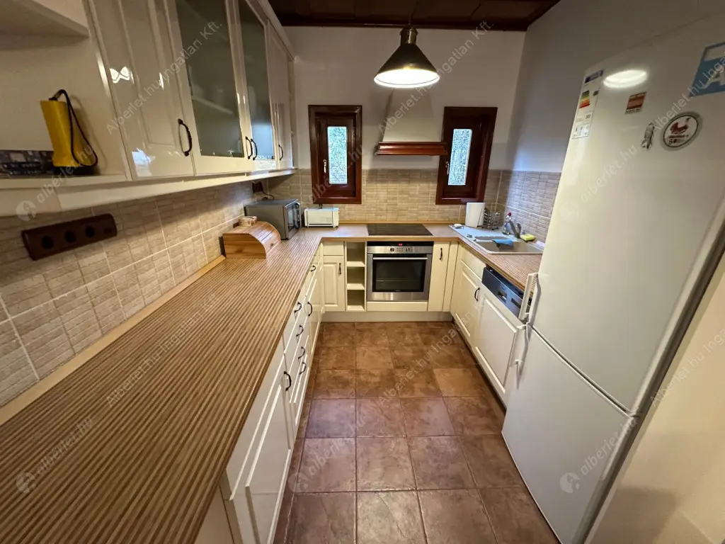 Kiadó albérlet 450000 Ft/hó áron: Budapest, XII. kerület  Nagysalló utca. Mérete: 96 nm, 3 szobás | Alberlet.hu - 6587366