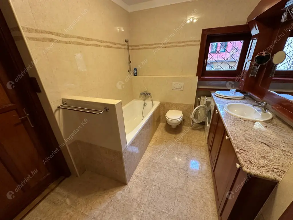 Kiadó albérlet 450000 Ft/hó áron: Budapest, XII. kerület  Nagysalló utca. Mérete: 96 nm, 3 szobás | Alberlet.hu - 6587375