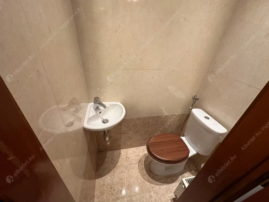 Kiadó albérlet 450000 Ft/hó áron: Budapest, XII. kerület  Nagysalló utca. Mérete: 96 nm, 3 szobás | Alberlet.hu - 6587383