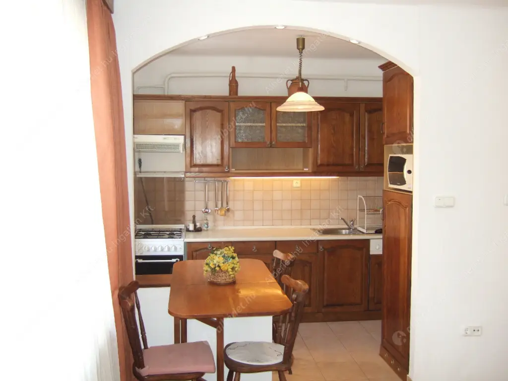 Kiadó albérlet 285000 Ft/hó áron: Budapest, XII. kerület  Nárcisz utca. Mérete: 63 nm, 2 szobás | Alberlet.hu - 6638299