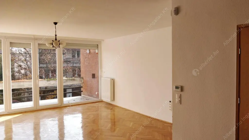 Kiadó albérlet 315000 Ft/hó áron: Budapest, XII. kerület  Nárcisz utca. Mérete: 65 nm, 2 szobás | Alberlet.hu - 6583528