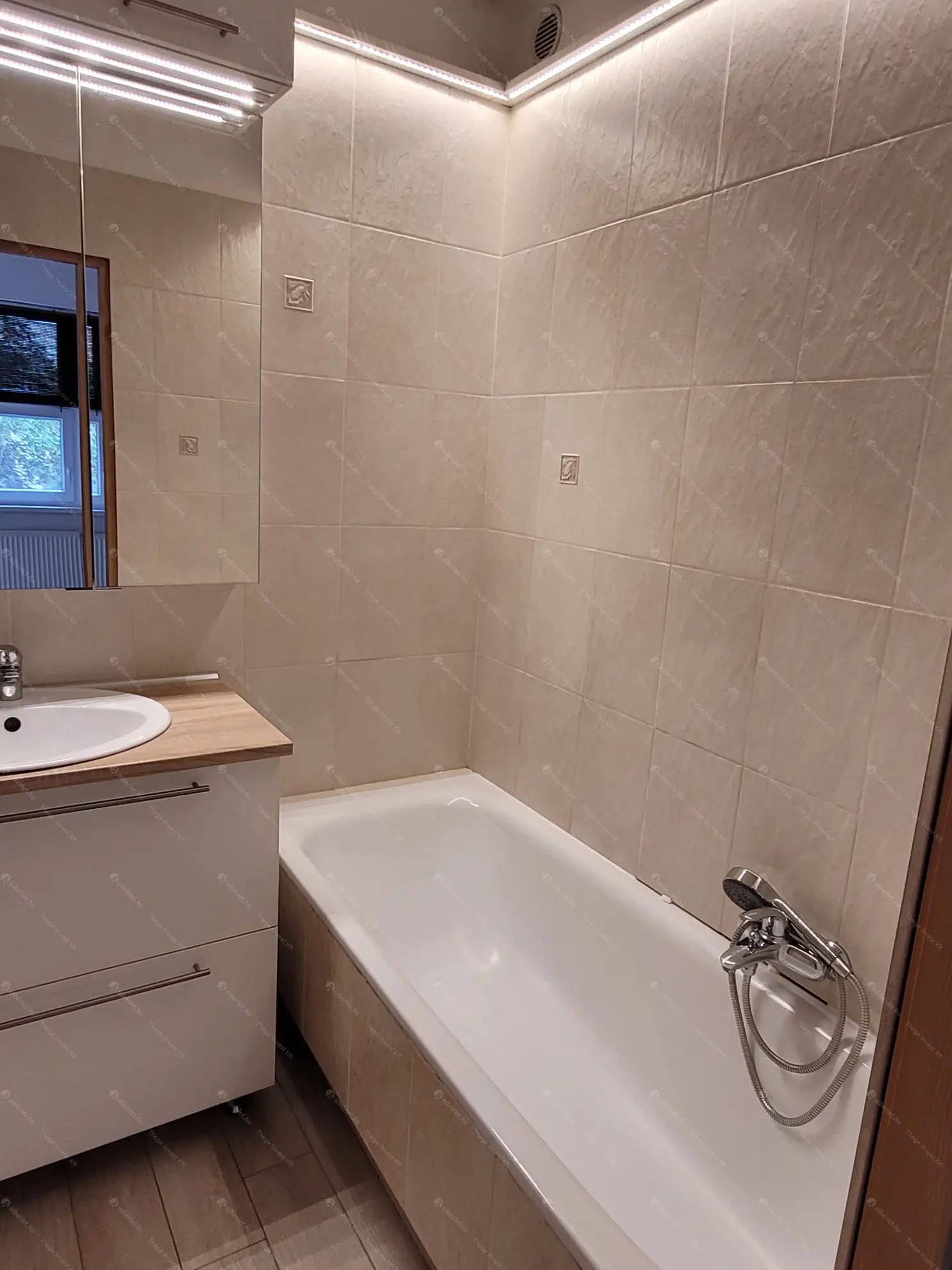 Kiadó albérlet 315000 Ft/hó áron: Budapest, XII. kerület  Nárcisz utca. Mérete: 65 nm, 2 szobás | Alberlet.hu - 6565514