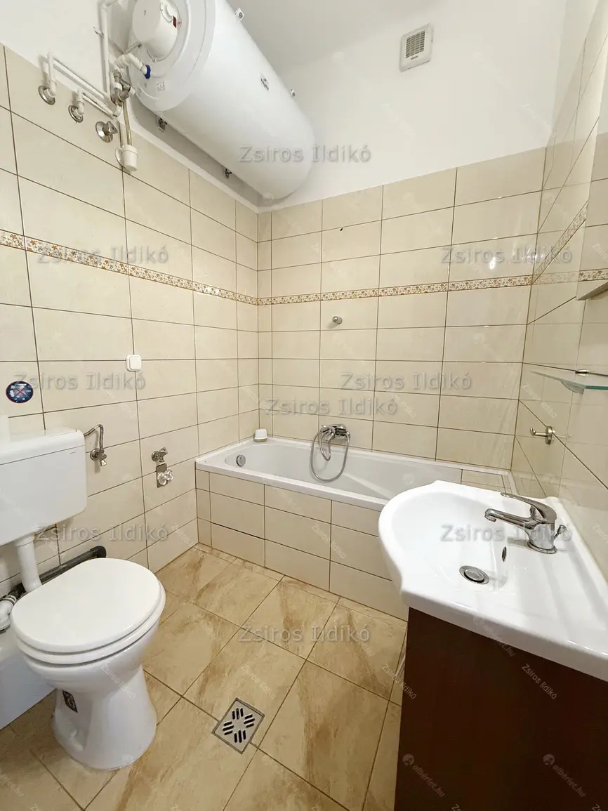 Kiadó albérlet 350000 Ft/hó áron: Budapest, XII. kerület  Németvölgy . Mérete: 76 nm, 3 szobás | Alberlet.hu - 6654054