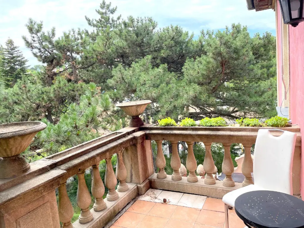 Kiadó albérlet 760000 Ft/hó áron: Budapest, XII. kerület  Németvölgyi út. Mérete: 128 nm, 5 szobás | Alberlet.hu - 6704101