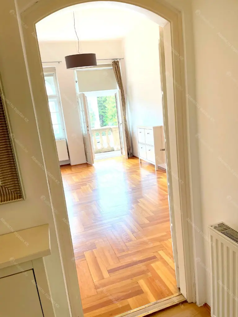 Kiadó albérlet 760000 Ft/hó áron: Budapest, XII. kerület  Németvölgyi út. Mérete: 128 nm, 5 szobás | Alberlet.hu - 6704113