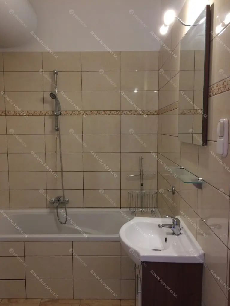 Kiadó albérlet 350000 Ft/hó áron: Budapest, XII. kerület  Németvölgyi út. Mérete: 76 nm, 3 szobás | Alberlet.hu - 6645768