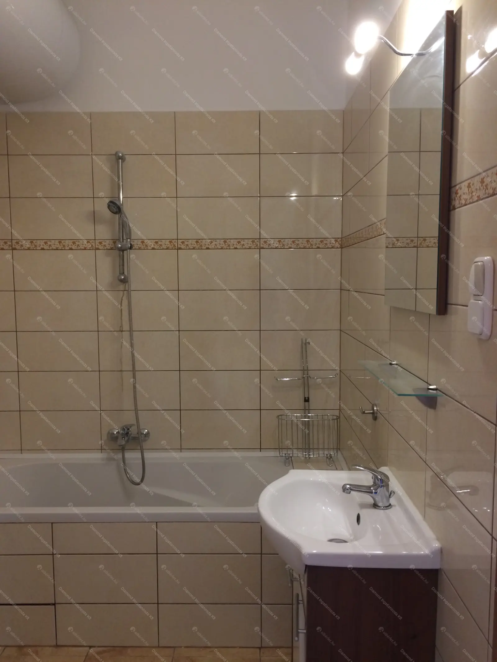 Kiadó albérlet 350000 Ft/hó áron: Budapest, XII. kerület  Németvölgyi út. Mérete: 76 nm, 3 szobás | Alberlet.hu - 6650841