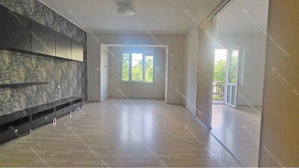 Kiadó albérlet 340000 Ft/hó áron: Budapest, XII. kerület  Németvölgyi út. Mérete: 80 nm, 2 szobás | Alberlet.hu - 6688107