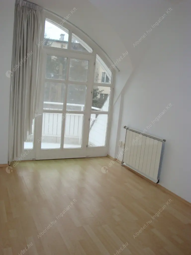 Kiadó albérlet 580000 Ft/hó áron: Budapest, XII. kerület  Patkó utca. Mérete: 152 nm, 5 szobás | Alberlet.hu - 6611801