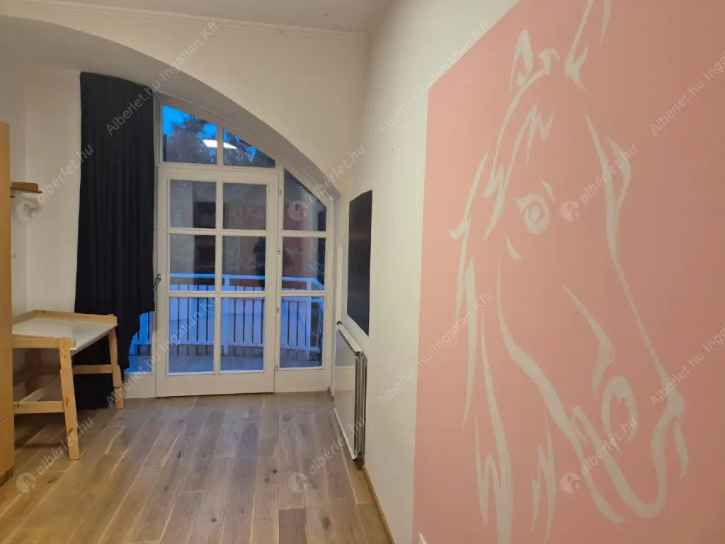 Kiadó albérlet 580000 Ft/hó áron: Budapest, XII. kerület  Patkó utca. Mérete: 152 nm, 5 szobás | Alberlet.hu - 6611805