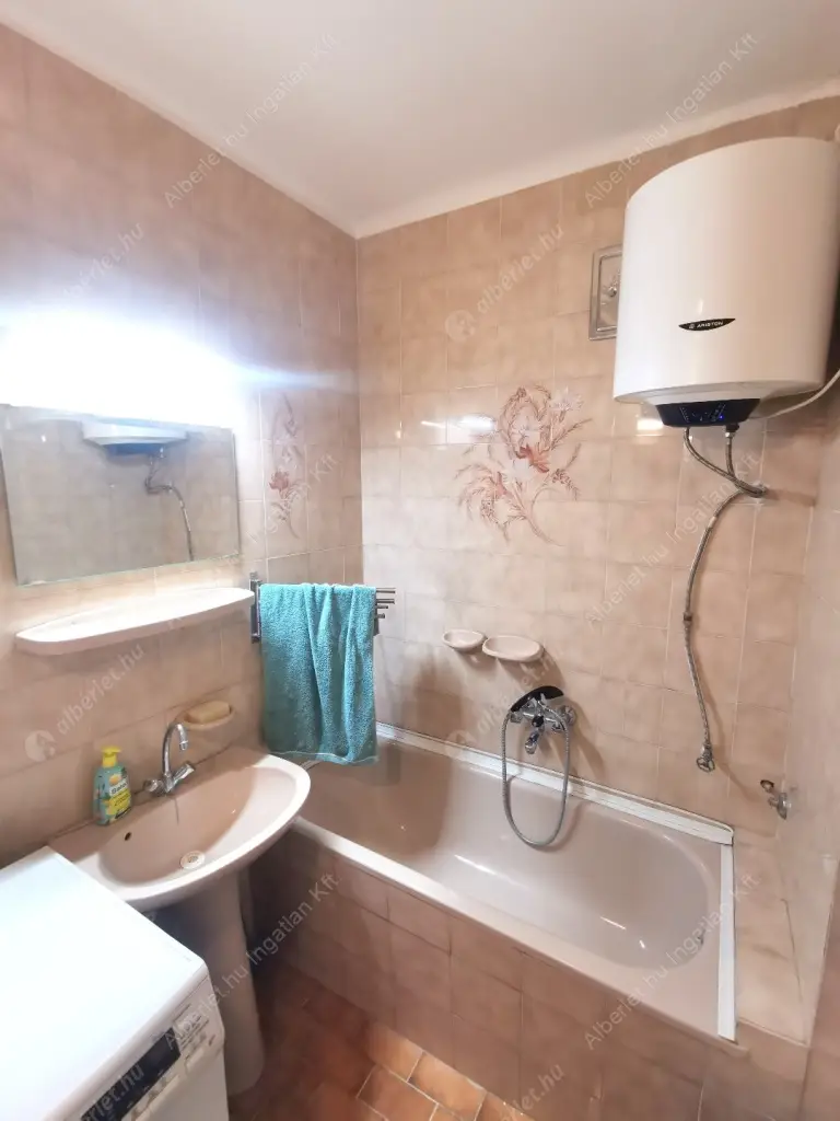 Kiadó albérlet 240000 Ft/hó áron: Budapest, XII. kerület  Ráth György utca. Mérete: 55 nm, 2 szobás | Alberlet.hu - 6562452