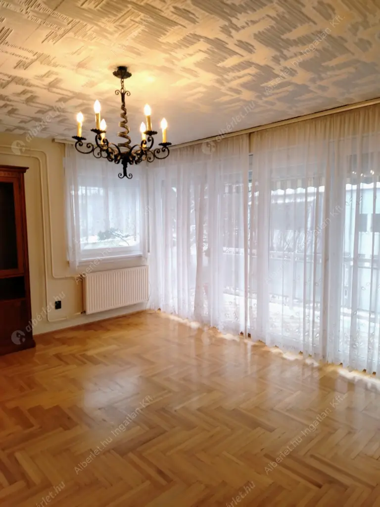 Kiadó albérlet 350000 Ft/hó áron: Budapest, XII. kerület  Szamóca utca. Mérete: 80 nm, 2 szobás | Alberlet.hu - 6626389