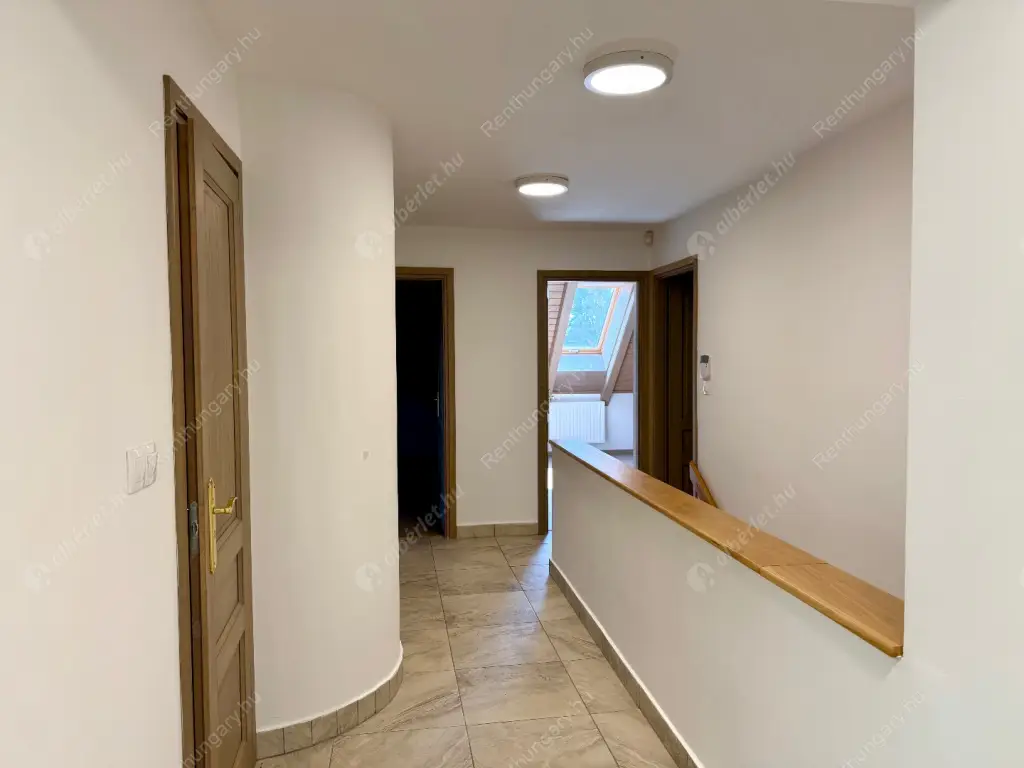 Kiadó albérlet 600000 Ft/hó áron: Budapest, XII. kerület  Szanatórium utca. Mérete: 152 nm, 5 szobás | Alberlet.hu - 6535251