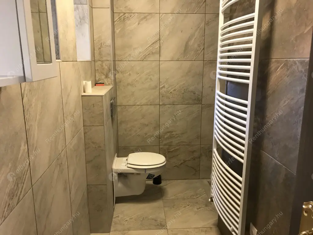 Kiadó albérlet 600000 Ft/hó áron: Budapest, XII. kerület  Szanatórium utca. Mérete: 152 nm, 5 szobás | Alberlet.hu - 6535255