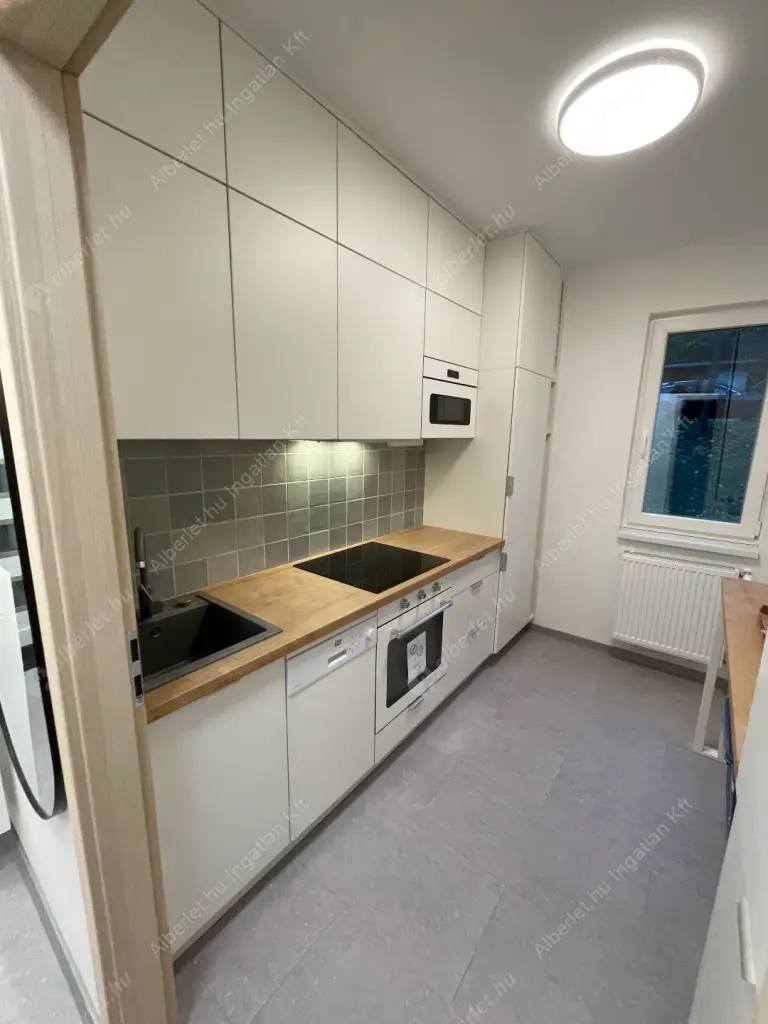 Kiadó albérlet 250000 Ft/hó áron: Budapest, XII. kerület  Thomán István utca. Mérete: 45 nm, 1 szobás | Alberlet.hu - 6577129