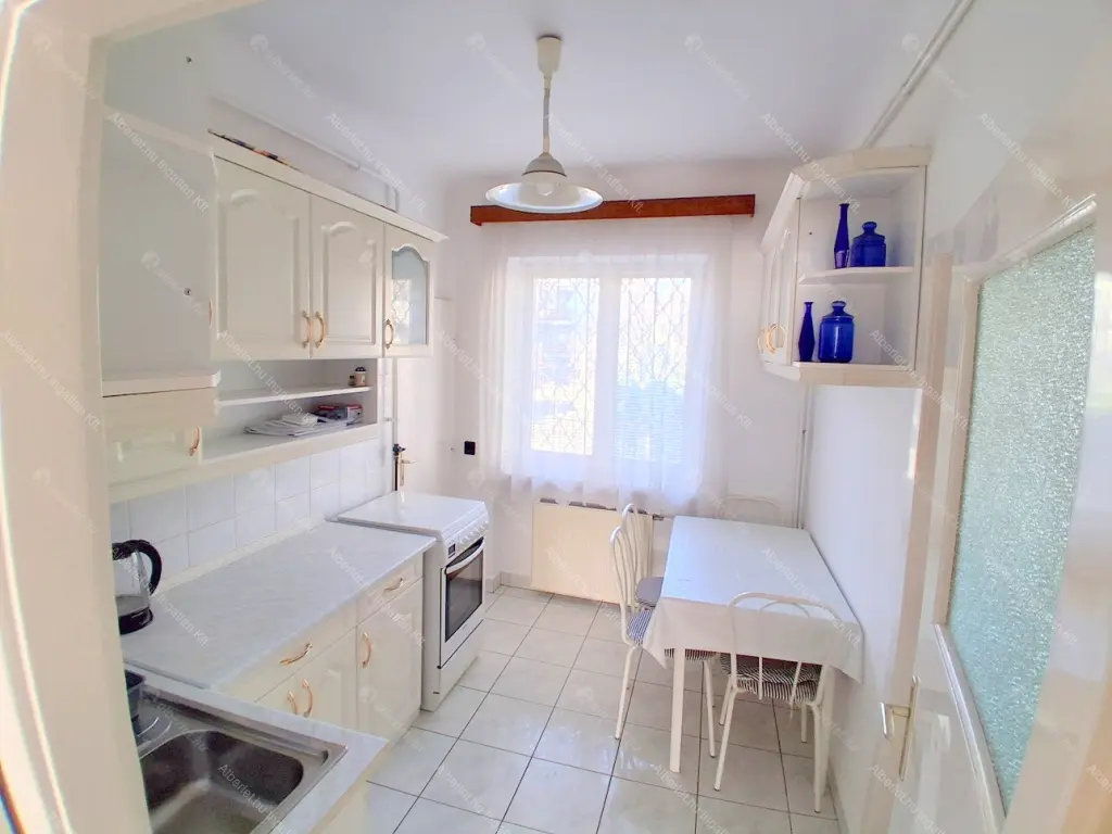 Kiadó albérlet 270000 Ft/hó áron: Budapest, XII. kerület  Tusnádi köz. Mérete: 60 nm, 2 szobás | Alberlet.hu - 6664576