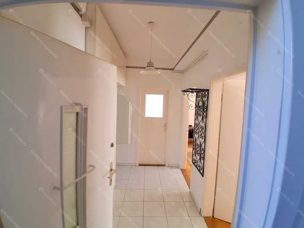 Kiadó albérlet 270000 Ft/hó áron: Budapest, XII. kerület  Tusnádi köz. Mérete: 60 nm, 2 szobás | Alberlet.hu - 6664579