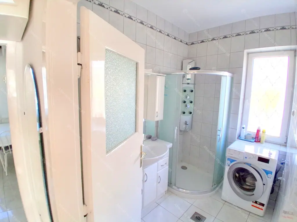 Kiadó albérlet 270000 Ft/hó áron: Budapest, XII. kerület  Tusnádi köz. Mérete: 60 nm, 2 szobás | Alberlet.hu - 6670307