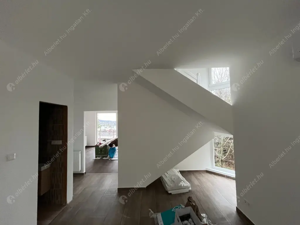 Kiadó albérlet 650000 Ft/hó áron: Budapest, XII. kerület  Városkúti út. Mérete: 100 nm, 4 szobás | Alberlet.hu - 6612496