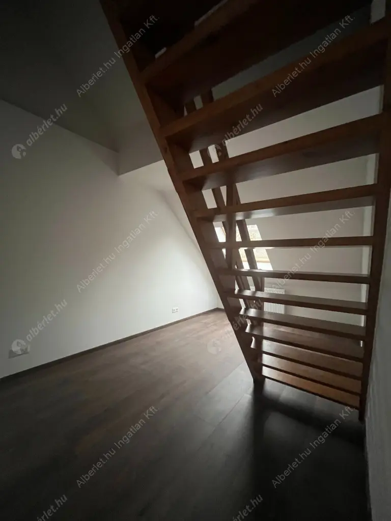 Kiadó albérlet 650000 Ft/hó áron: Budapest, XII. kerület  Városkúti út. Mérete: 100 nm, 4 szobás | Alberlet.hu - 6612504