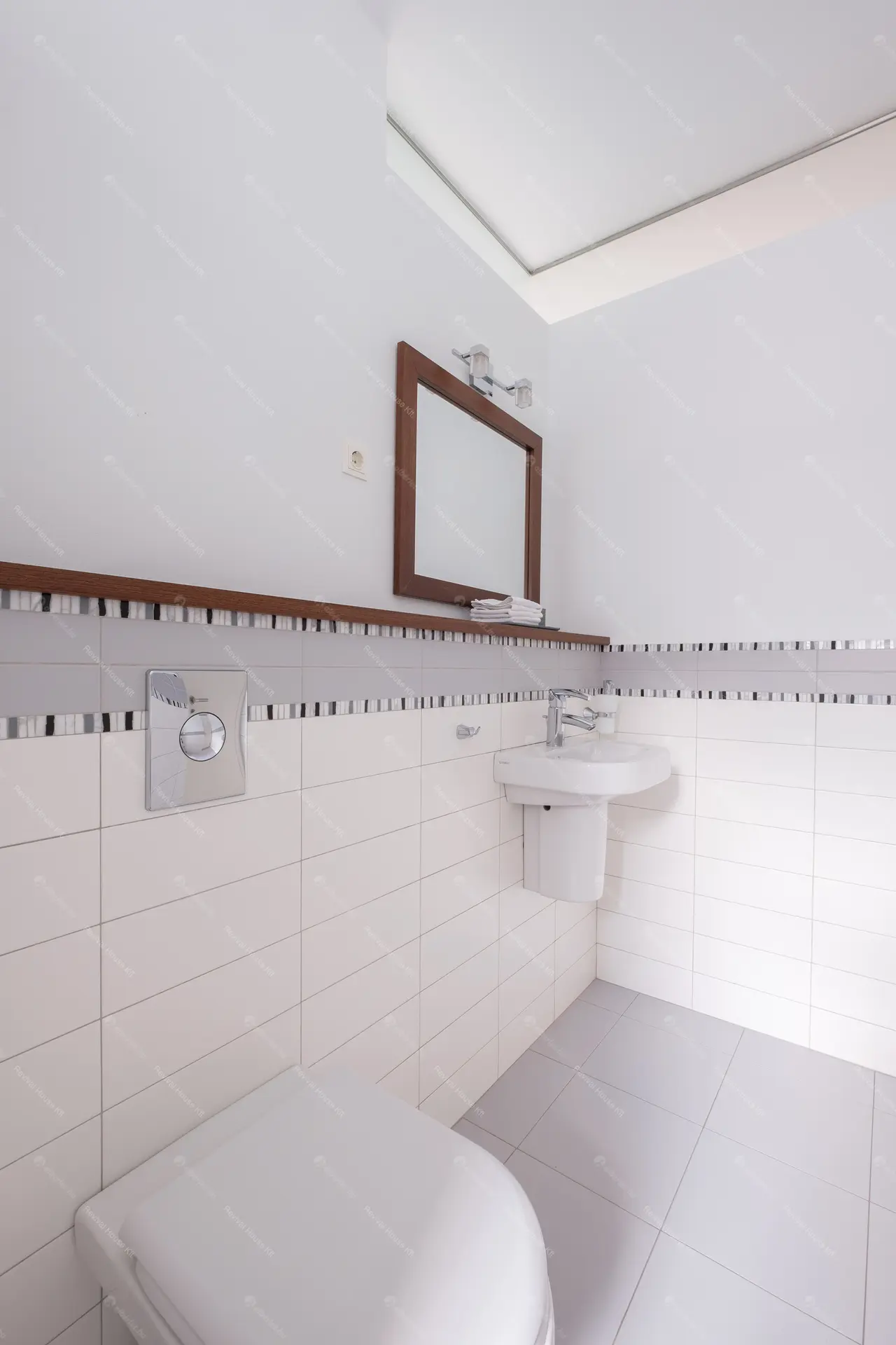 Kiadó albérlet 1050000 Ft/hó áron: Budapest, XII. kerület  Városkúti út. Mérete: 142 nm, 5 szobás | Alberlet.hu - 6112667