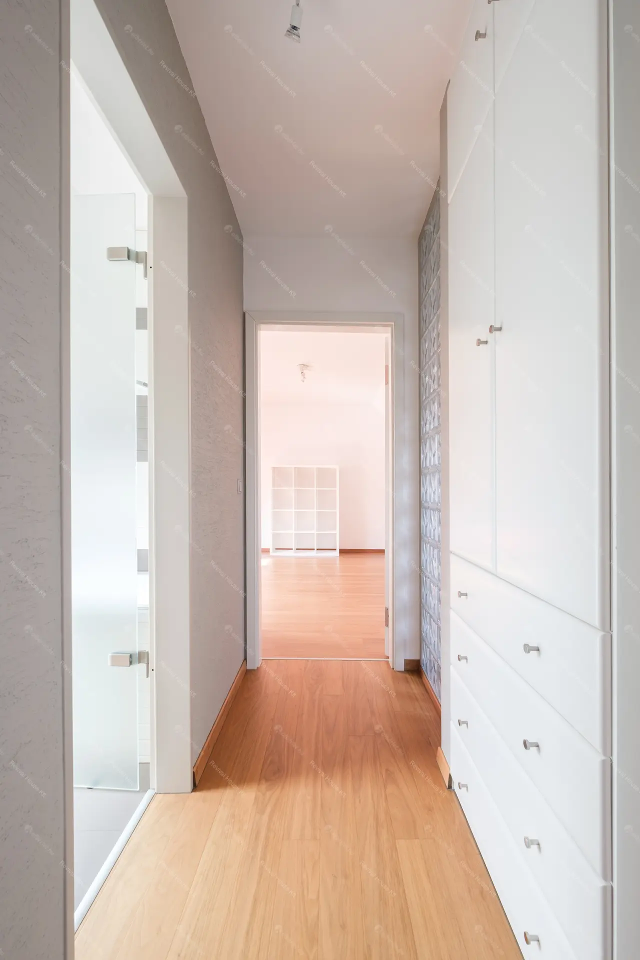 Kiadó albérlet 1050000 Ft/hó áron: Budapest, XII. kerület  Városkúti út. Mérete: 142 nm, 5 szobás | Alberlet.hu - 6112674