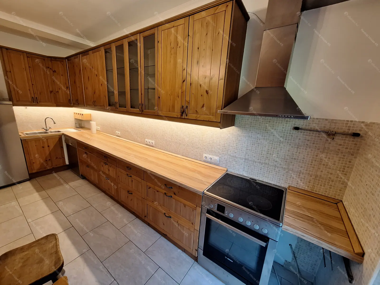 Kiadó albérlet 938000 Ft/hó áron: Budapest, XII. kerület  Városkúti út. Mérete: 240 nm, 5 szobás | Alberlet.hu - 6662809