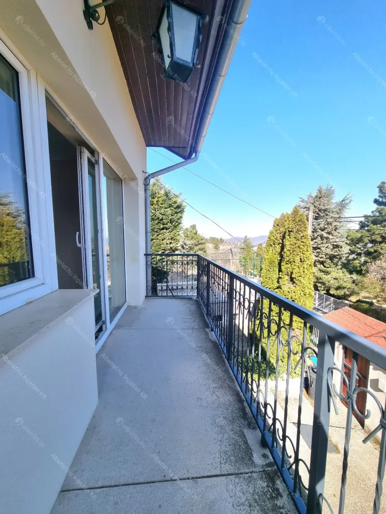 Kiadó albérlet 950000 Ft/hó áron: Budapest, XII. kerület  Városkúti út. Mérete: 240 nm, 5 szobás | Alberlet.hu - 6669907