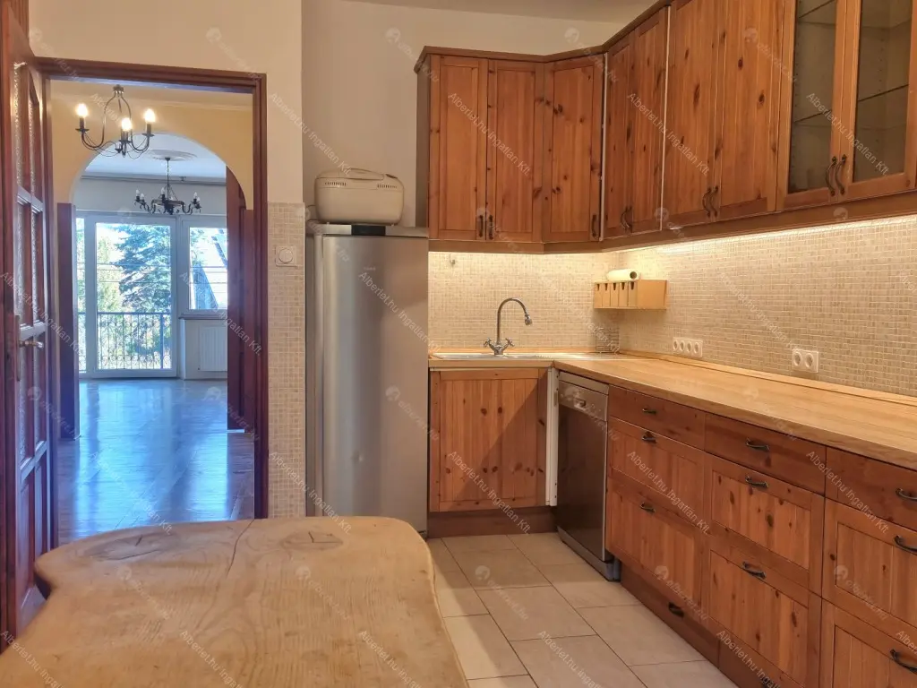 Kiadó albérlet 950000 Ft/hó áron: Budapest, XII. kerület  Városkúti út. Mérete: 240 nm, 5 szobás | Alberlet.hu - 6669915