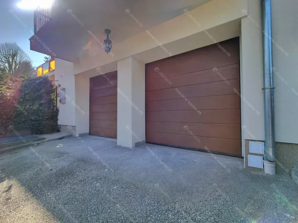 Kiadó albérlet 950000 Ft/hó áron: Budapest, XII. kerület  Városkúti út. Mérete: 240 nm, 5 szobás | Alberlet.hu - 6669933