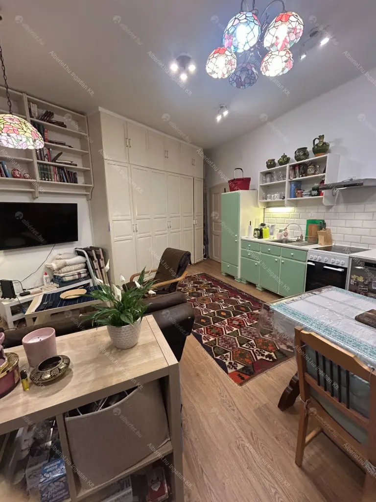 Kiadó albérlet 270000 Ft/hó áron: Budapest, XII. kerület  Városmajor utca. Mérete: 52 nm, 1 szobás | Alberlet.hu - 6653386