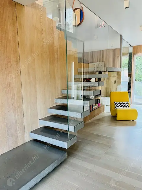 Kiadó albérlet 1950000 Ft/hó áron: Budapest, XII. kerület  Zirzen Janka utca. Mérete: 250 nm, 4 szobás | Alberlet.hu - 6475913