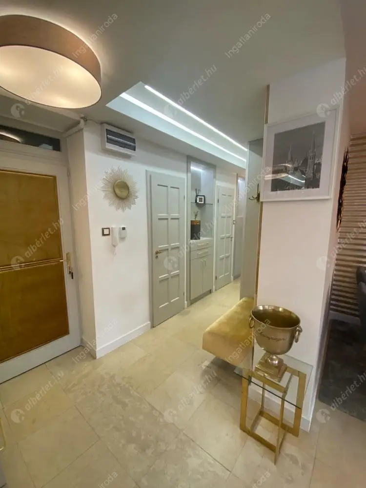 Kiadó albérlet 776000 Ft/hó áron: Budapest, XII. kerület  zugligeti út. Mérete: 128 nm, 2 szobás | Alberlet.hu - 6403979