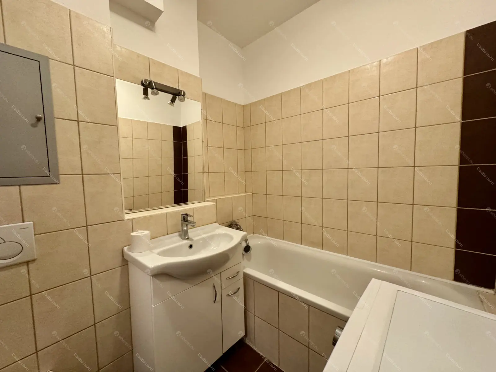 Kiadó albérlet 225000 Ft/hó áron: Budapest, XIII. kerület  Angyalföldi út. Mérete: 42 nm, 1 szobás | Alberlet.hu - 6704399