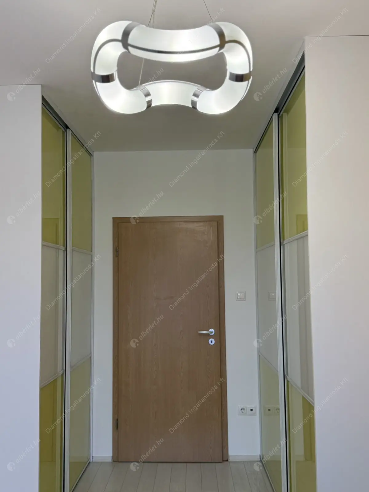 Kiadó albérlet 320000 Ft/hó áron: Budapest, XIII. kerület  Angyalföldi út. Mérete: 60 nm, 2 szobás | Alberlet.hu - 6598710