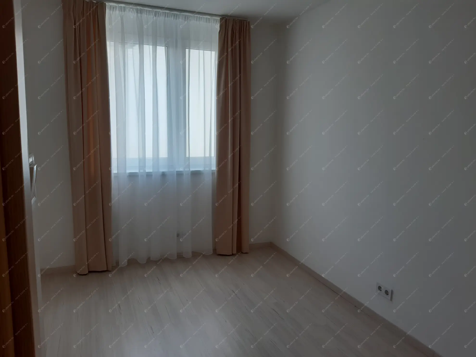 Kiadó albérlet 490000 Ft/hó áron: Budapest, XIII. kerület  Angyalföldi út. Mérete: 84 nm, 4 szobás | Alberlet.hu - 6548532