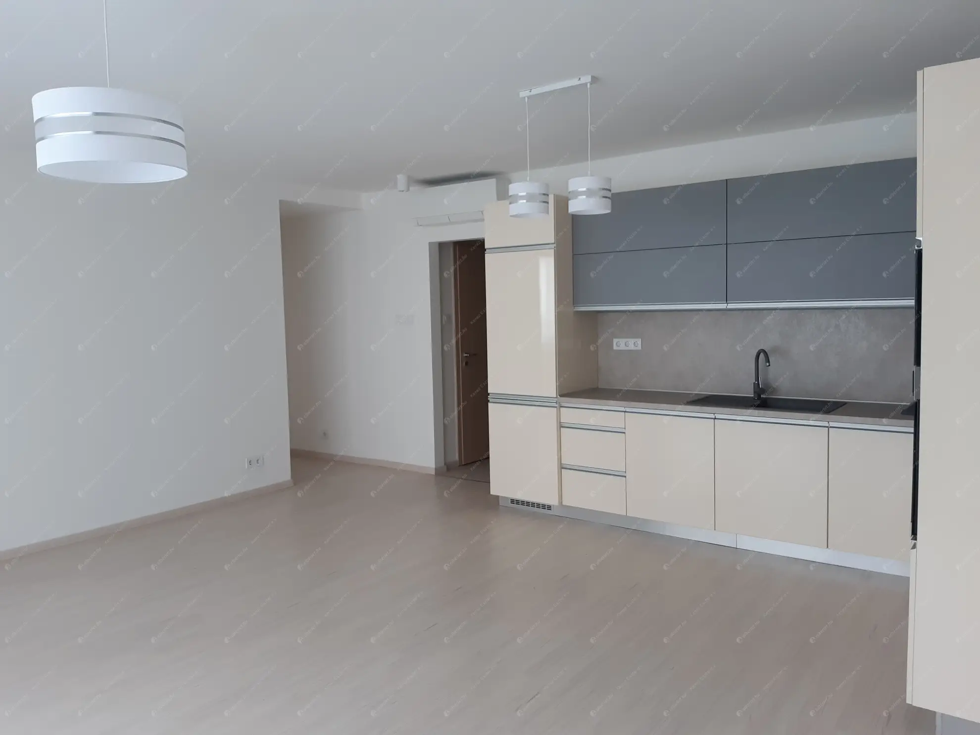 Kiadó albérlet 490000 Ft/hó áron: Budapest, XIII. kerület  Angyalföldi út. Mérete: 84 nm, 4 szobás | Alberlet.hu - 6548535