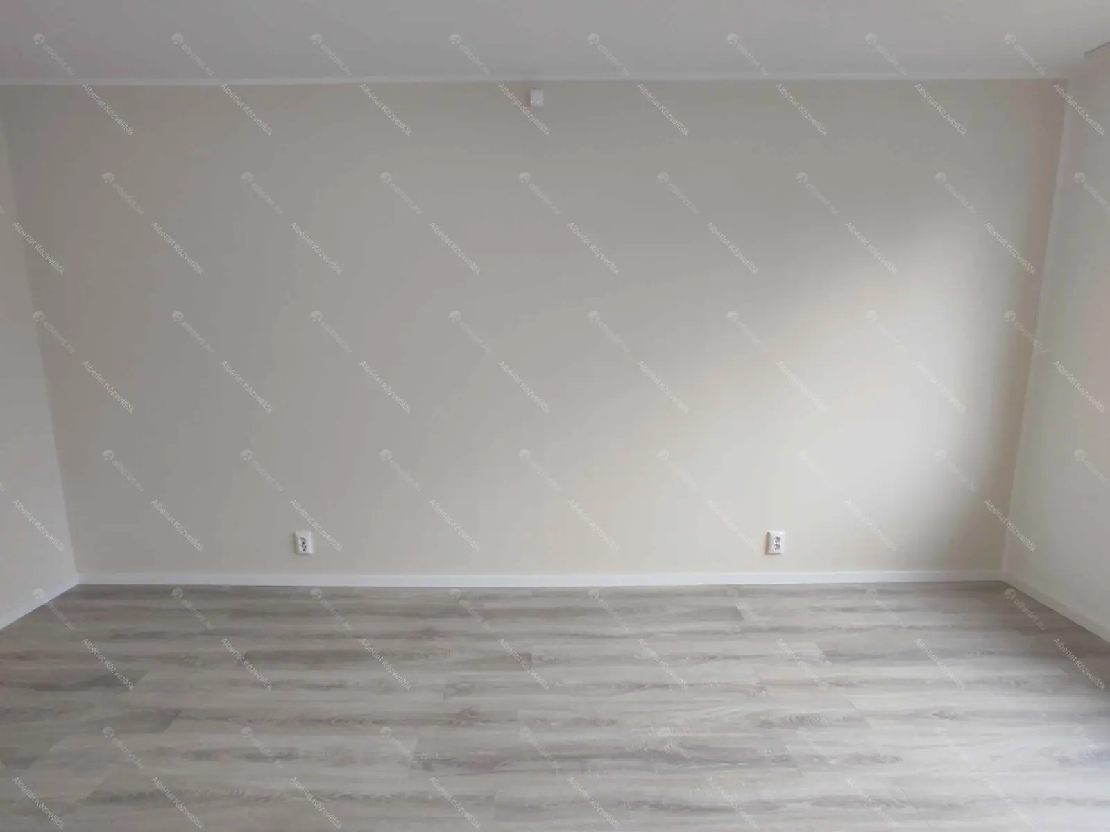 Kiadó albérlet 200000 Ft/hó áron: Budapest, XIII. kerület  Babér utca. Mérete: 35 nm, 1 szobás | Alberlet.hu - 6667712