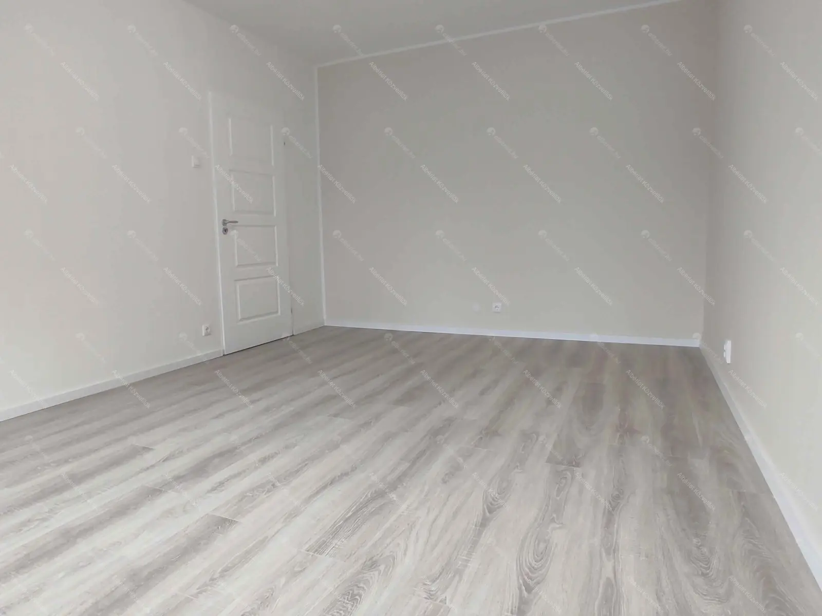 Kiadó albérlet 200000 Ft/hó áron: Budapest, XIII. kerület  Babér utca. Mérete: 35 nm, 1 szobás | Alberlet.hu - 6667716