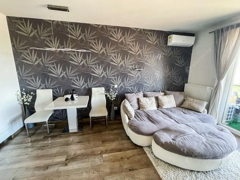 Kiadó albérlet 330000 Ft/hó áron: Budapest, XIII. kerület  Babér utca. Mérete: 50 nm, 2 szobás | Alberlet.hu - 6604243