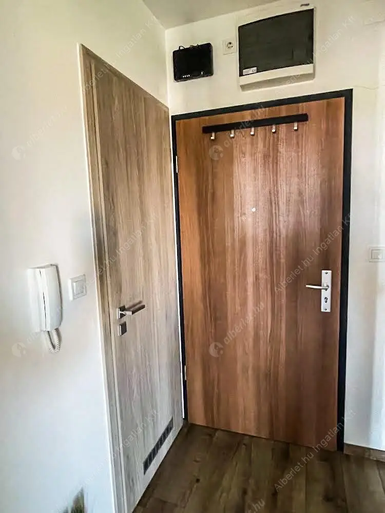 Kiadó albérlet 330000 Ft/hó áron: Budapest, XIII. kerület  Babér utca. Mérete: 50 nm, 2 szobás | Alberlet.hu - 6604256