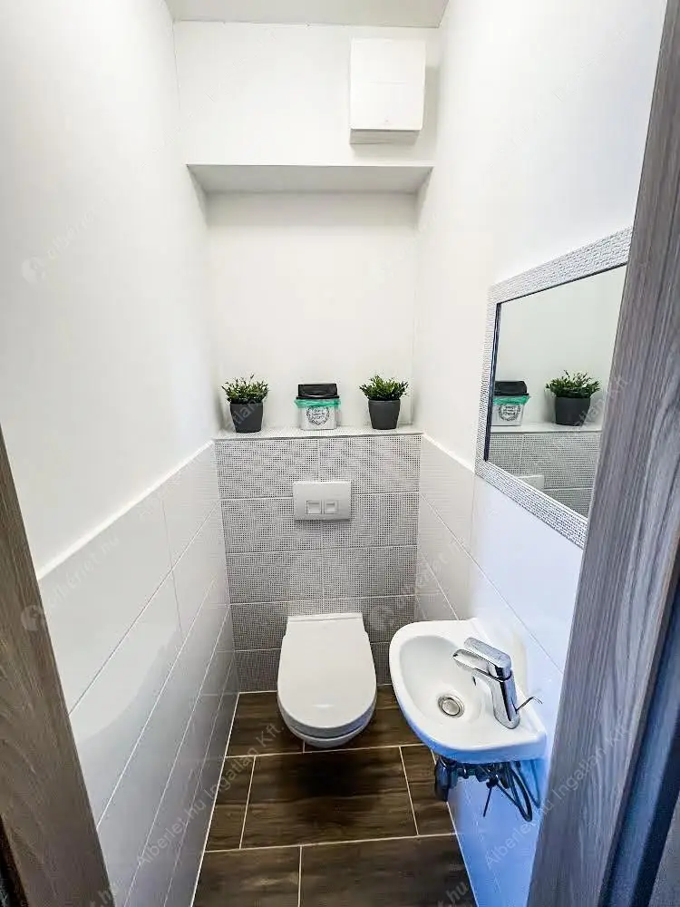 Kiadó albérlet 320000 Ft/hó áron: Budapest, XIII. kerület  Babér utca. Mérete: 50 nm, 2 szobás | Alberlet.hu - 6633488